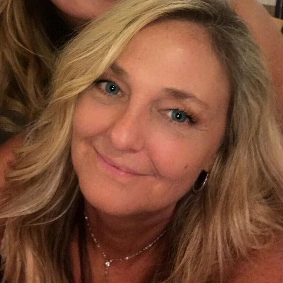 Meet your Posher, Buffy - Picture 1 of 1